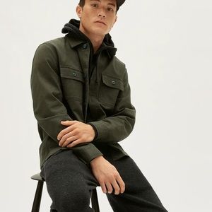 Everlane the Chore Shirt Jacket in forest green